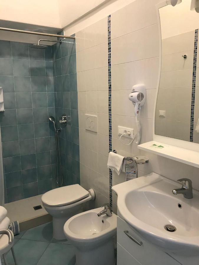 Hotel Villa Antonio 이스키아 외부 사진