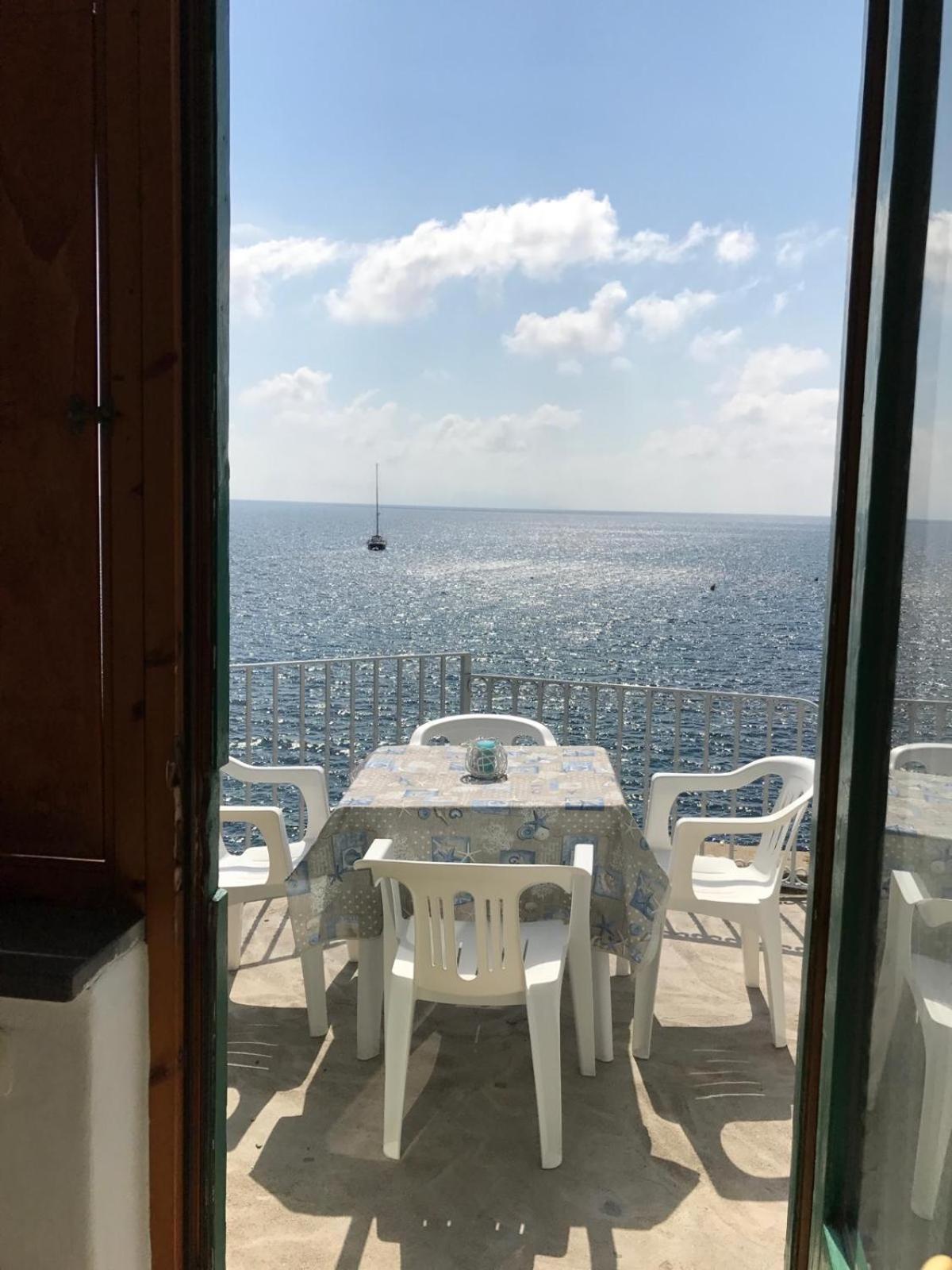 Hotel Villa Antonio 이스키아 객실 사진
