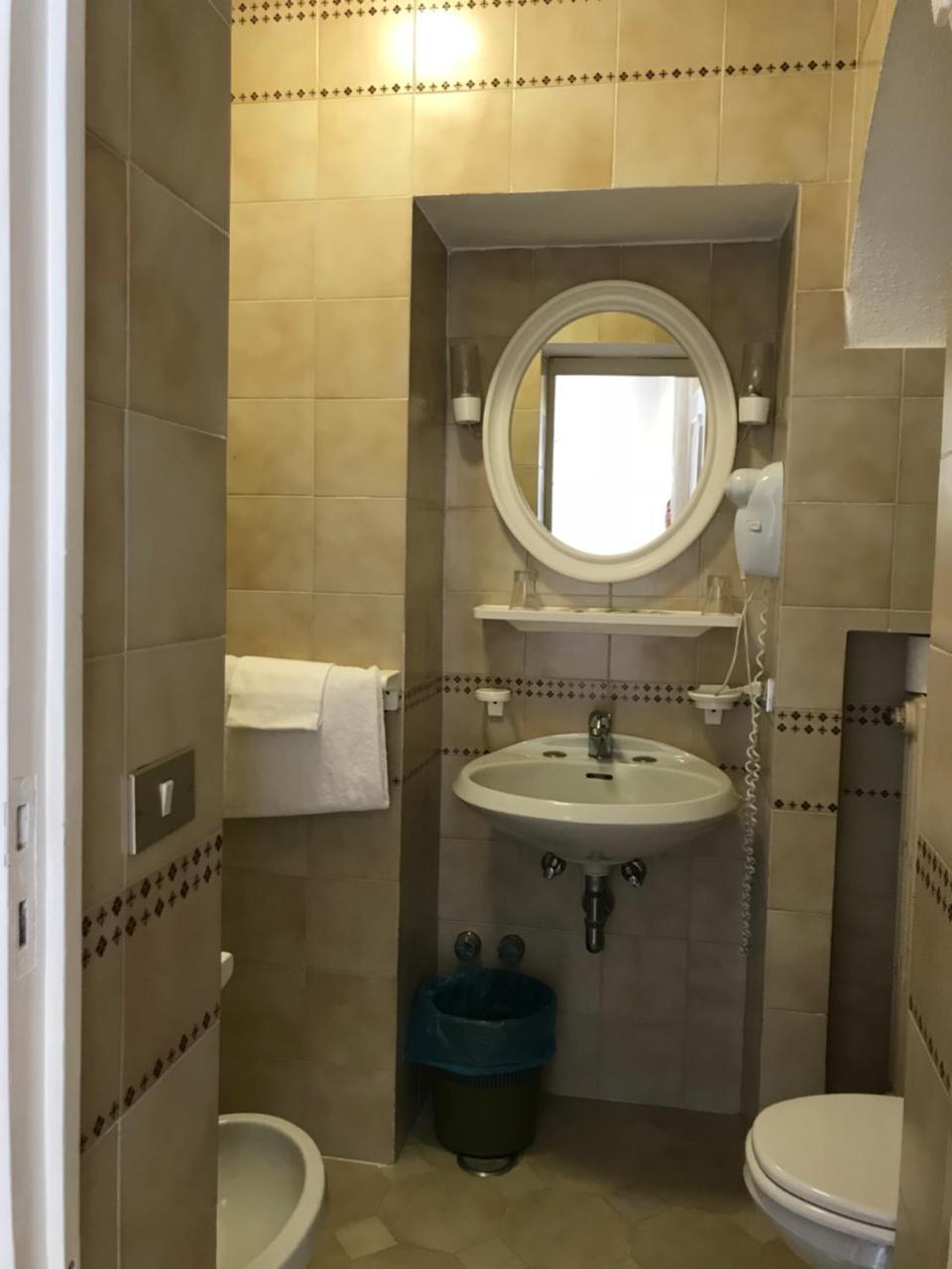 Hotel Villa Antonio 이스키아 외부 사진